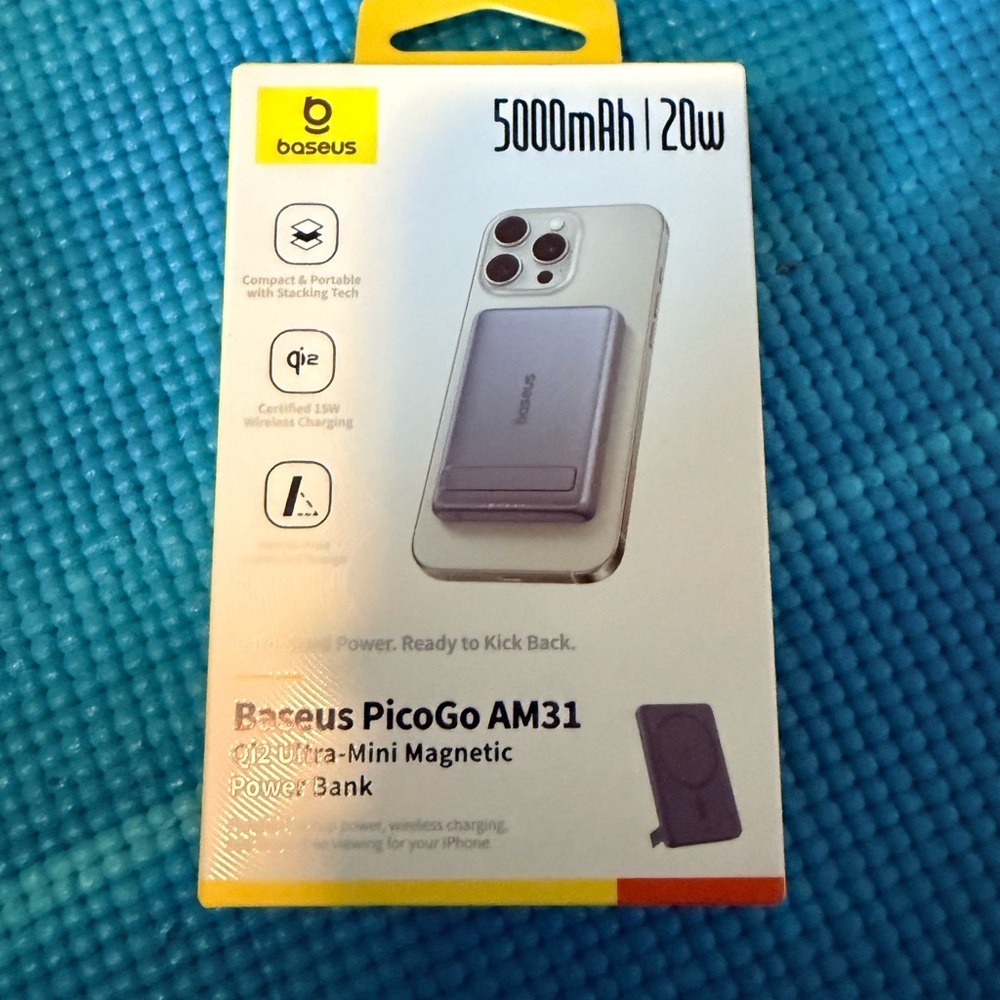 Baseus PicoGo AM31
Qi2 Ultra-Mini Magnetic
Power Bank